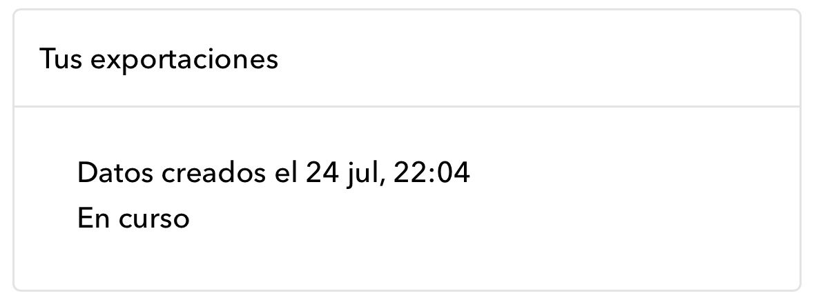 El panel Tus exportaciones de Snapchat mostrando una exportación marcada como En curso.