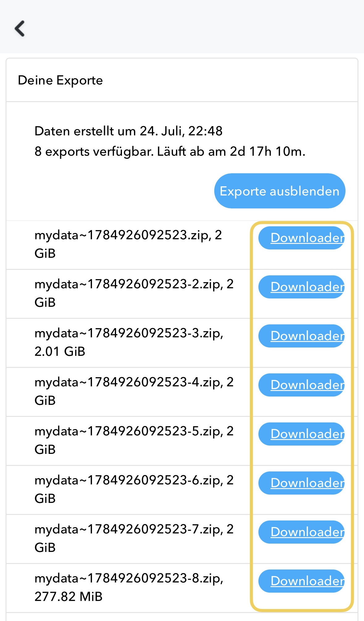 Der fertige Snapchat-Export listet acht mydata-Zip-Teile, jeder mit einem hervorgehobenen Herunterladen-Button.